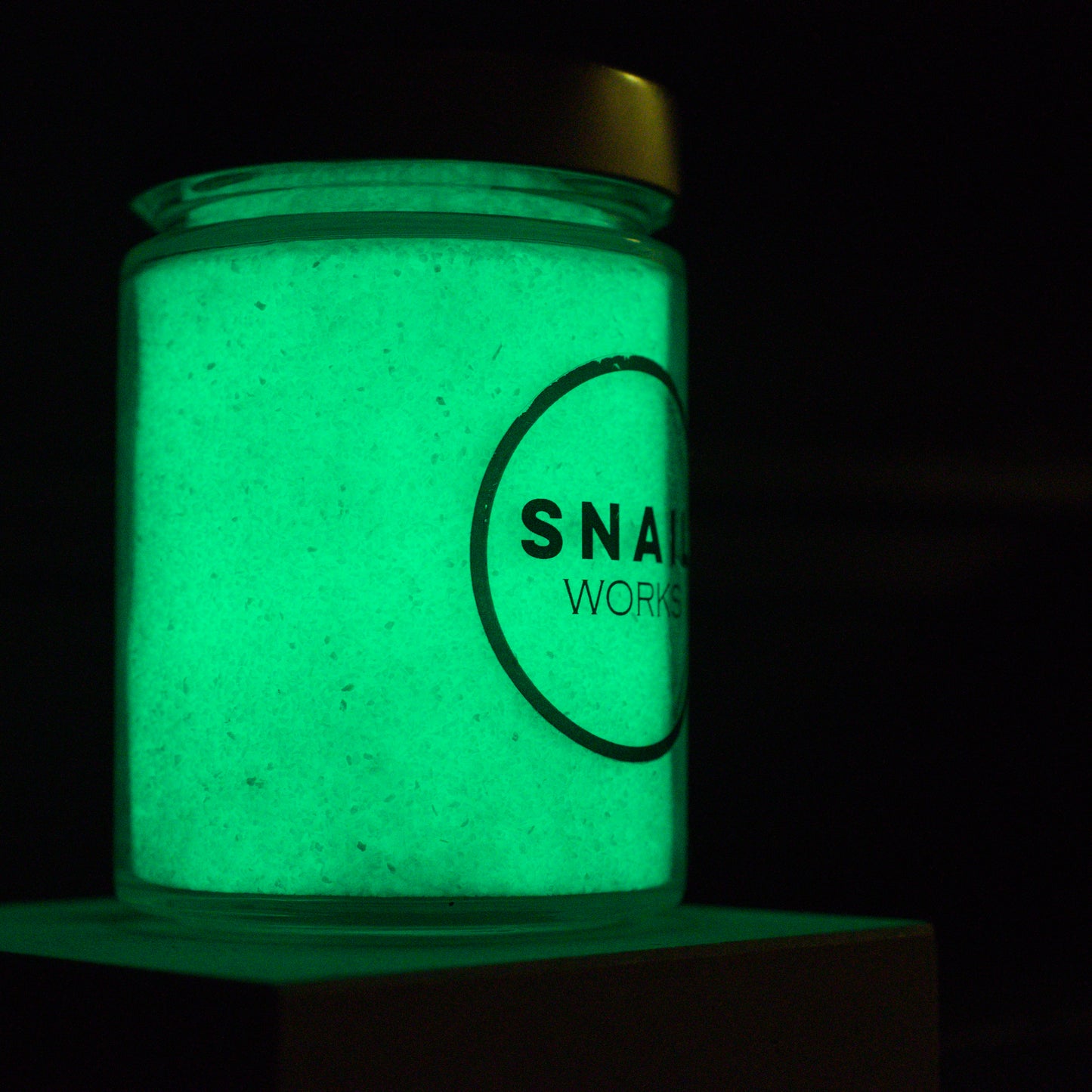 Freeze-dried Vegan Glow-worm Chunks