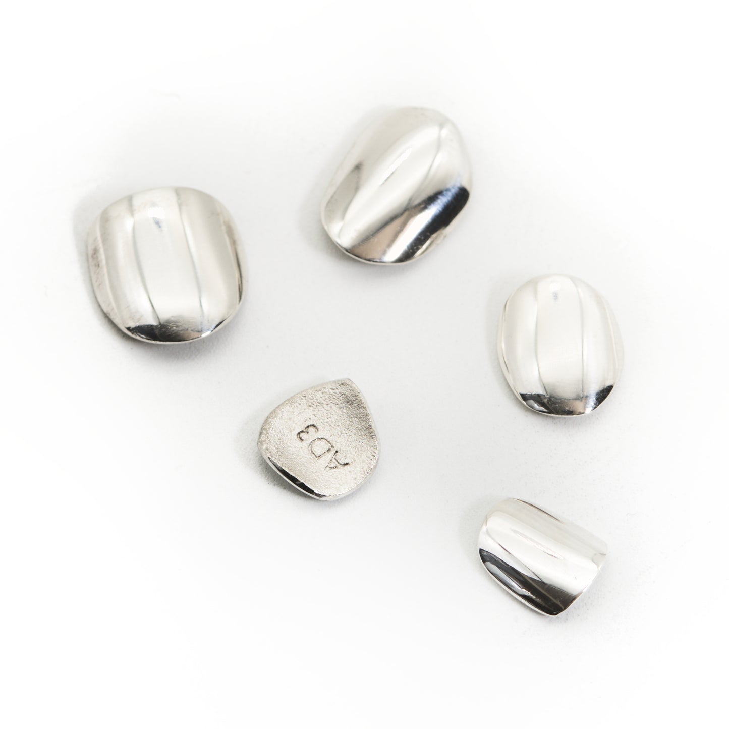 Custom-made Metal Nails