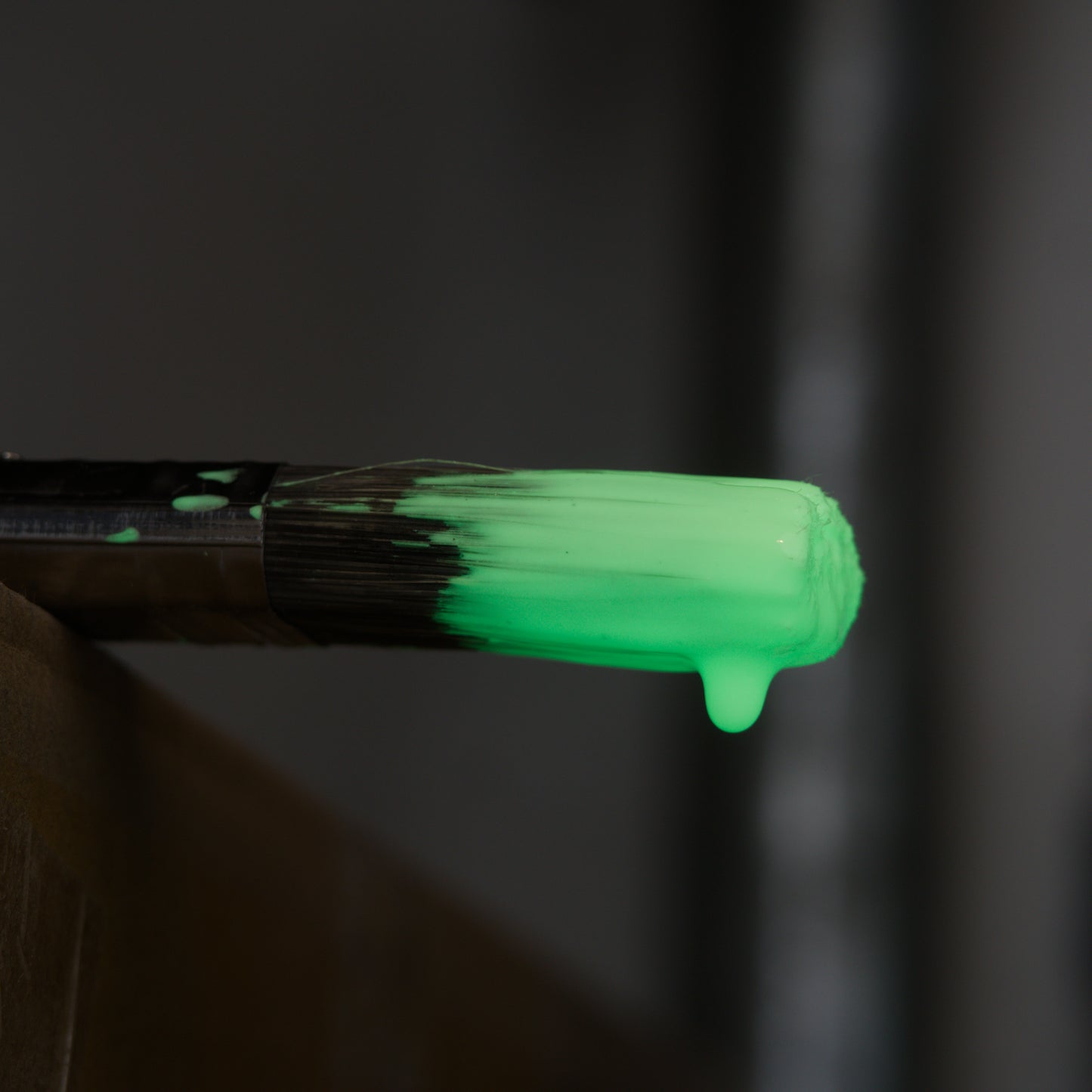 Vegan Glow-Worm Paint